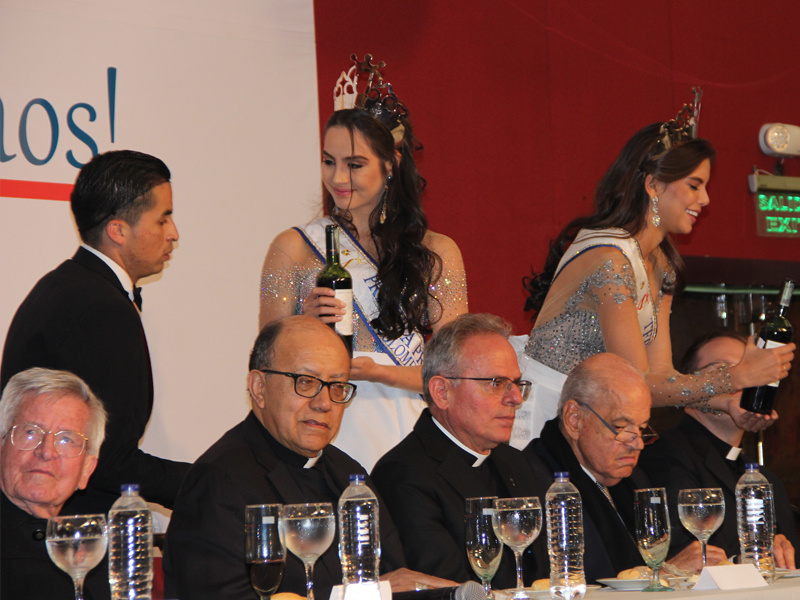 La Srta. Colombia® Gabriela Tafur y su Corte Real participarán en el Banquete del Millón